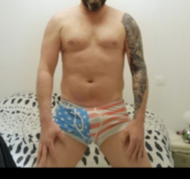 Faizan - Annonce gay à Lincent Profil de Faizan, 41 ans, Annonce gay à Lincent (Liège)