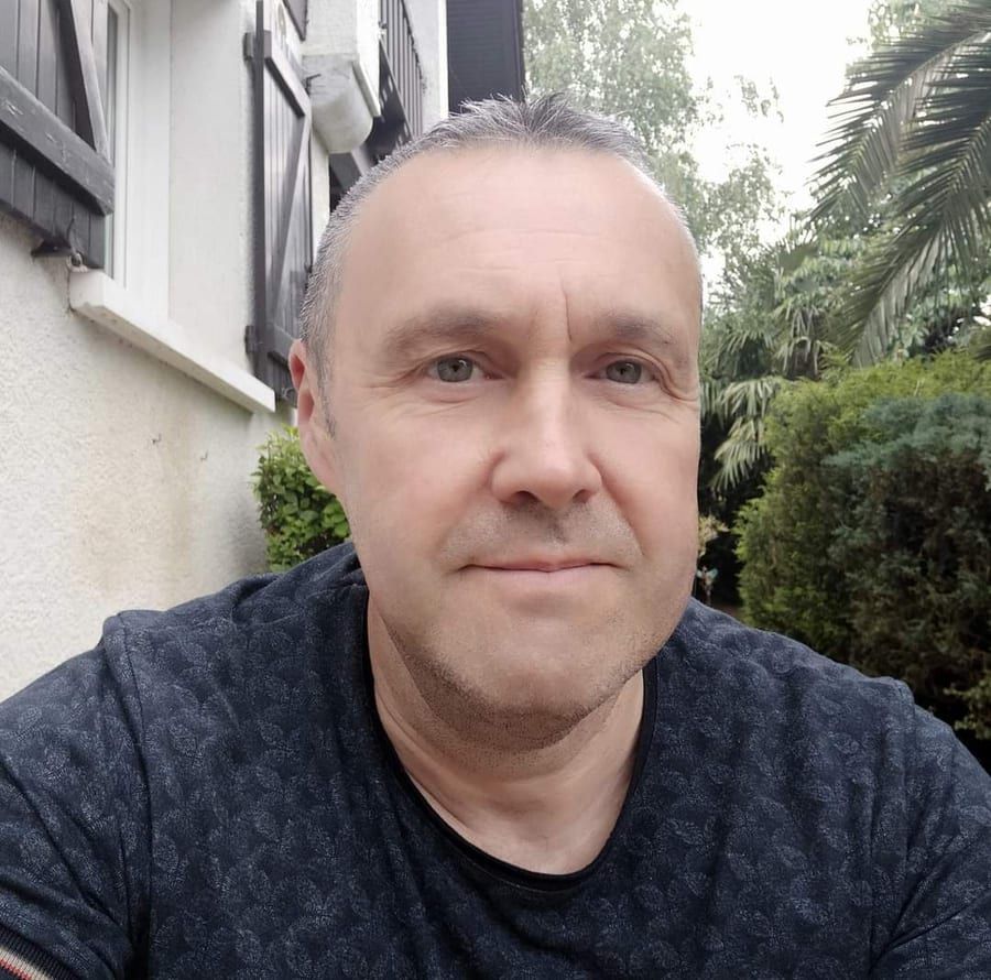 Elrik - Annonce gay à Nassogne Profil de Elrik, 27 ans, Annonce gay à Nassogne (Luxembourg)