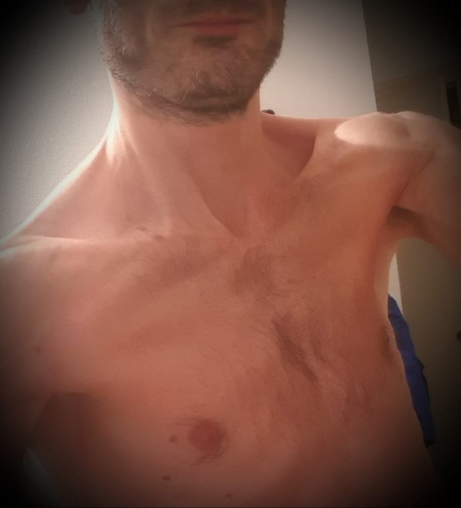 Eldar - Annonce gay à Libin Profil de Eldar, 35 ans, Annonce gay à Libin (Luxembourg)