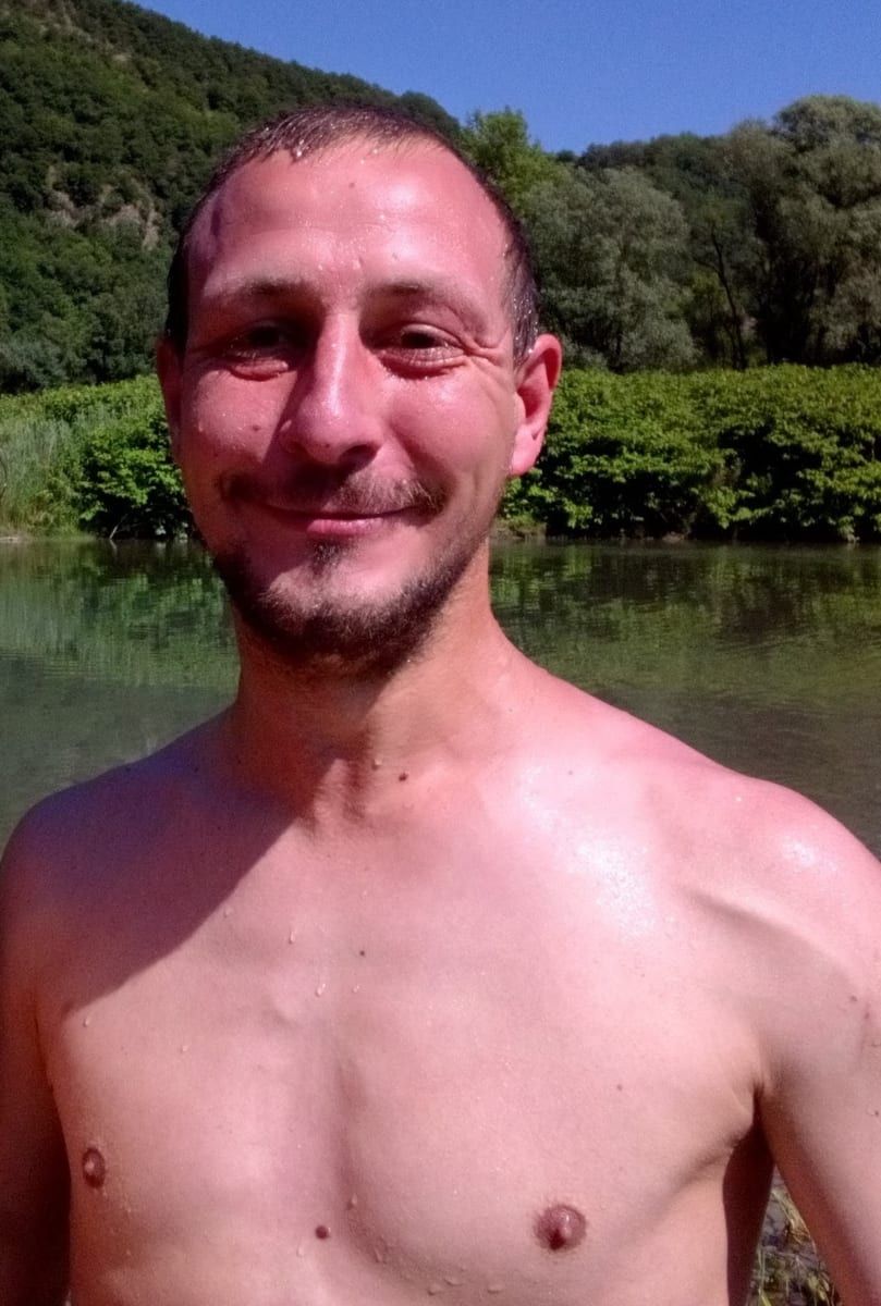 Paolo - Annonce gay à Profondeville Profil de Paolo, 25 ans, Annonce gay à Profondeville (Namur)