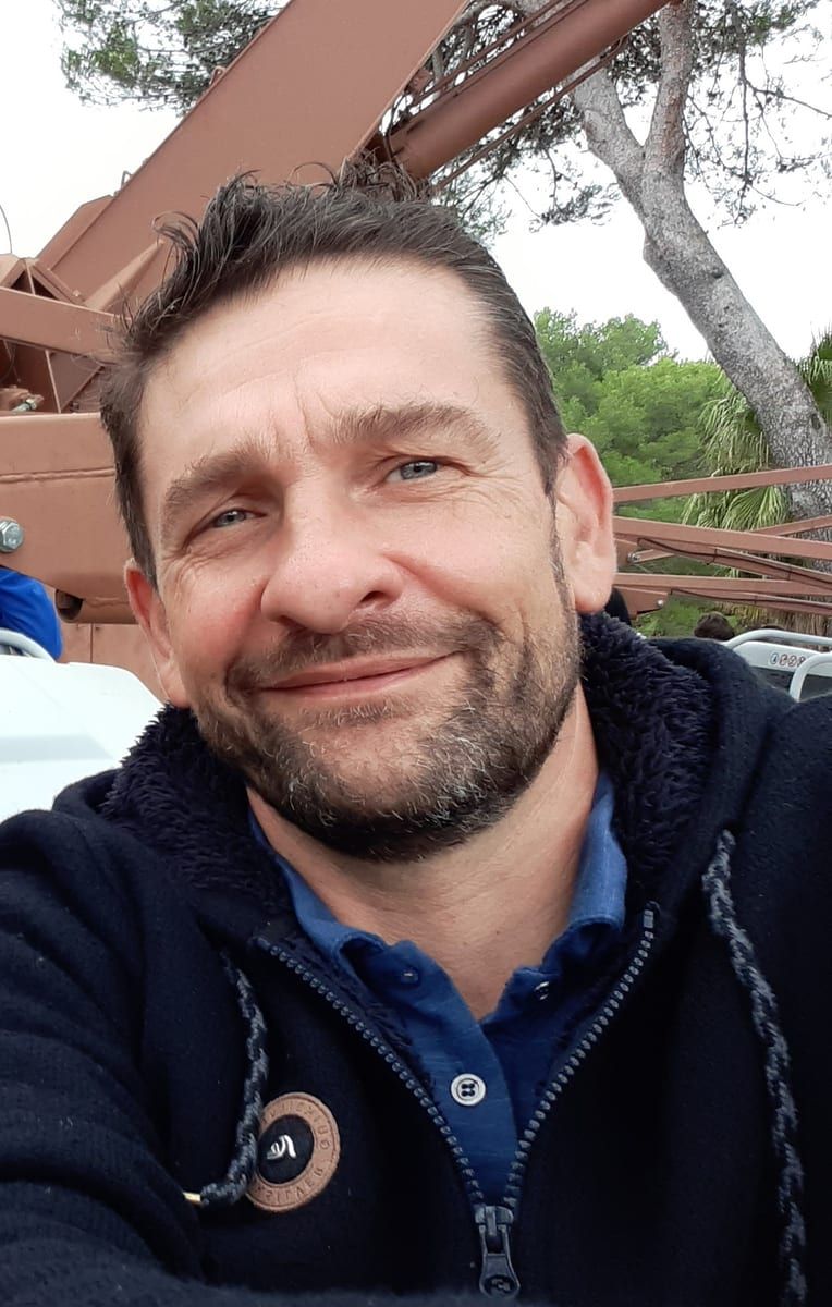 Egan - Annonce gay à Floreffe Profil de Egan, 45 ans, Annonce gay à Floreffe (Namur)