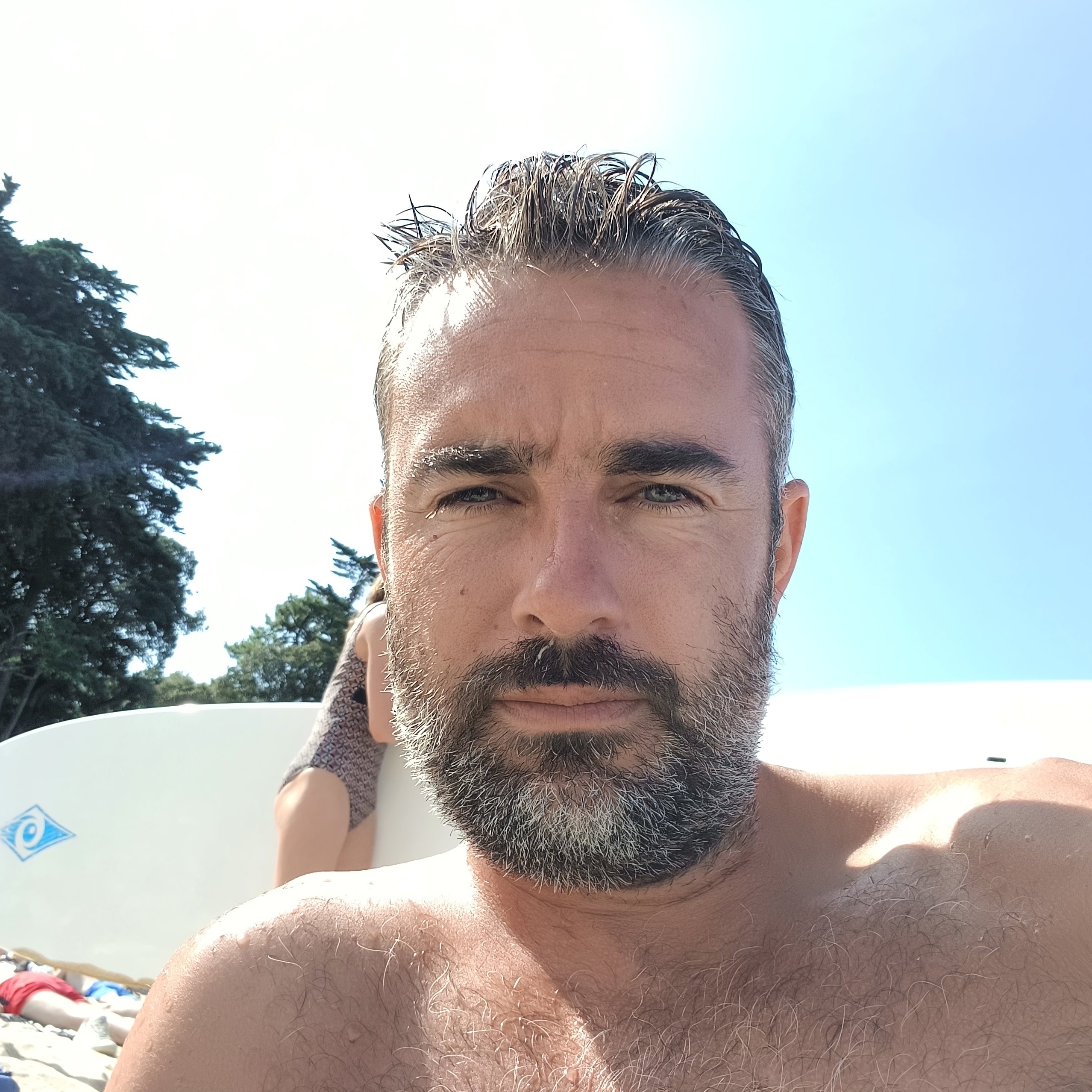 Johan - Annonce gay à Waterloo Profil de Johan, 39 ans, Annonce gay à Waterloo (Brabant wallon)