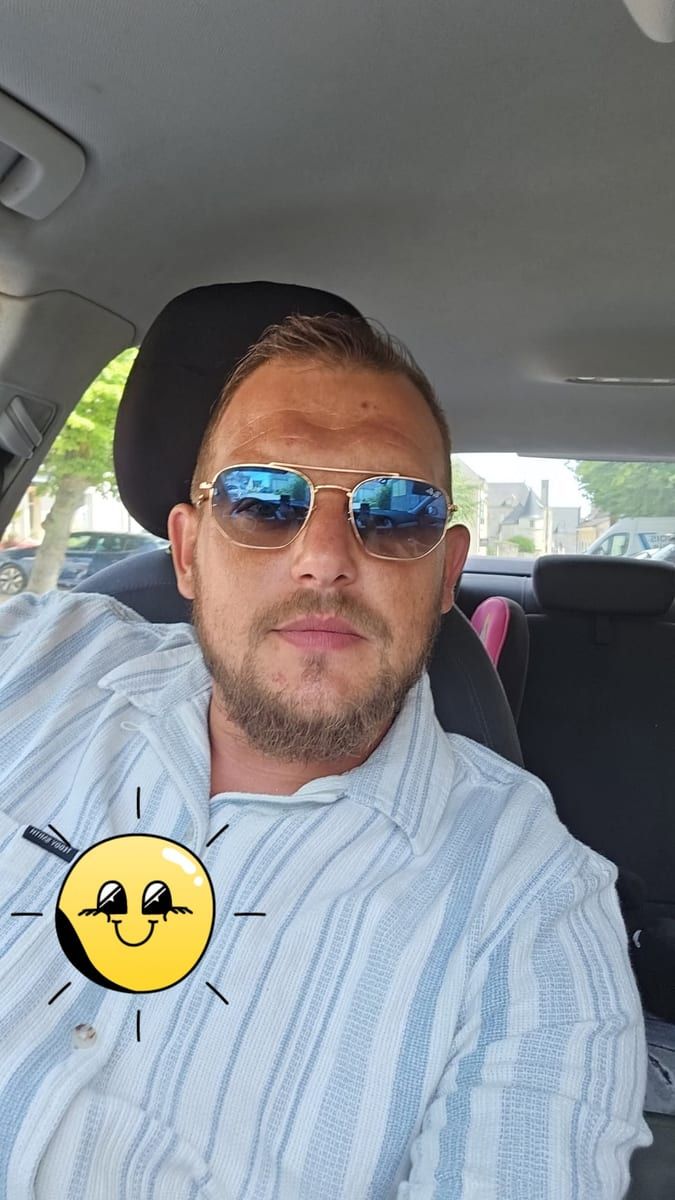 Lenni - Annonce gay à Verviers Profil de Lenni, 35 ans, Annonce gay à Verviers (Liège)