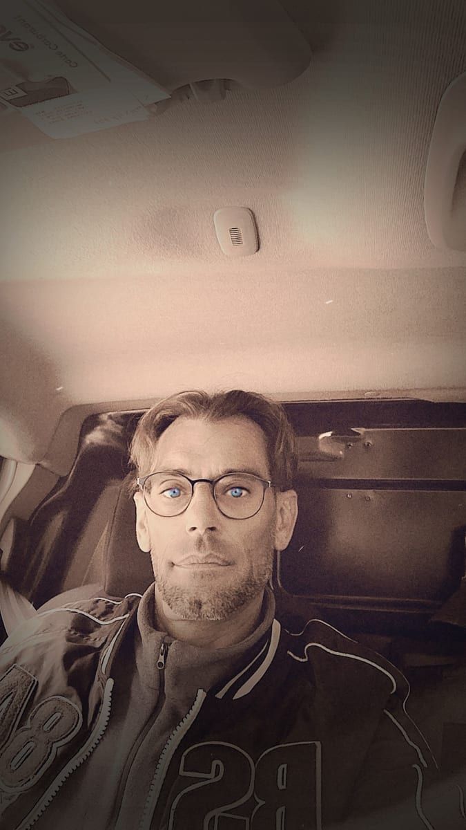 Kyeran - Annonce gay à Anthisnes Profil de Kyeran, 40 ans, Annonce gay à Anthisnes (Liège)