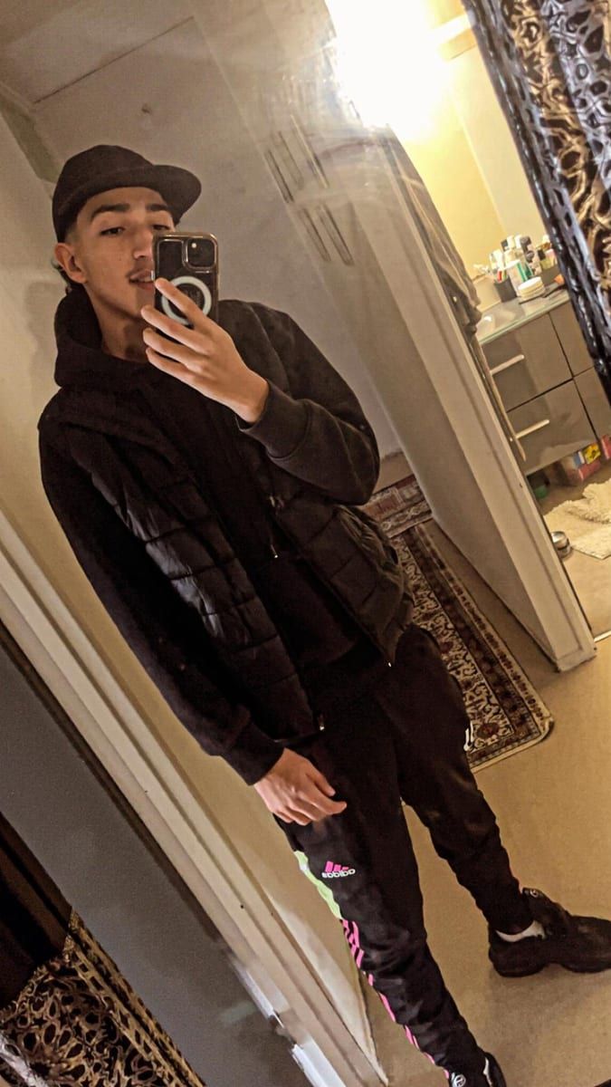 Chamsedine - Annonce gay à Libin Profil de Chamsedine, 32 ans, Annonce gay à Libin (Luxembourg)