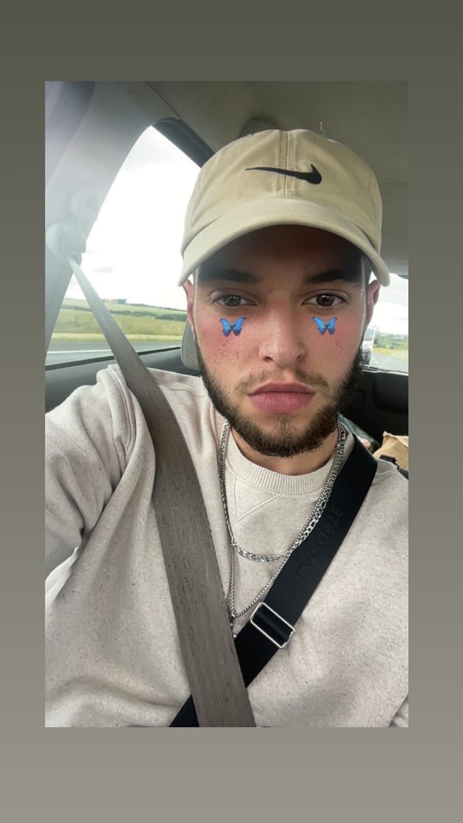 Profil de Kayron, 26 ans, Annonce gay à Lasne (Brabant wallon)