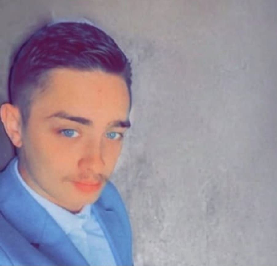 Youcef - Annonce gay à Genappe Profil de Youcef, 38 ans, Annonce gay à Genappe (Brabant wallon)