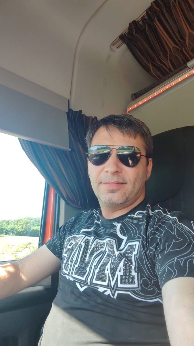 Souleymene - Annonce gay à Visé Profil de Souleymene, 34 ans, Annonce gay à Visé (Liège)