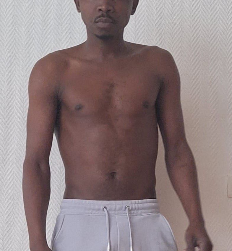Vicente - Annonce gay à Verviers Profil de Vicente, 22 ans, Annonce gay à Verviers (Liège)