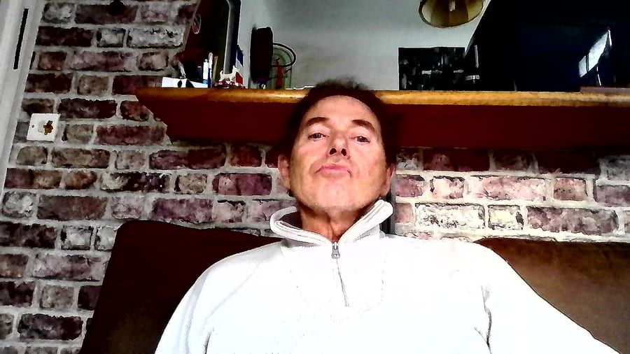 Anthonny - Annonce gay à Saint-Georges-sur-Meuse Profil de Anthonny, 39 ans, Annonce gay à Saint-Georges-sur-Meuse (Liège)