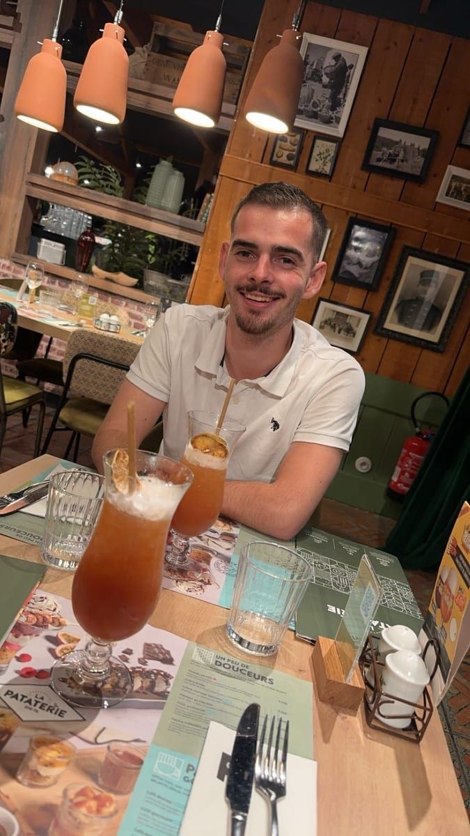 Sulivan - Annonce gay à Thuin Profil de Sulivan, 24 ans, Annonce gay à Thuin (Hainaut)