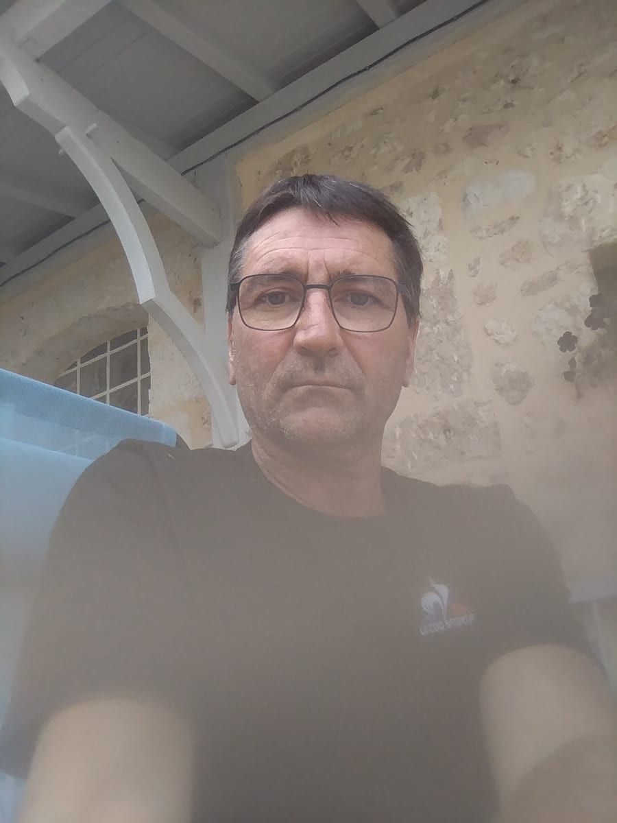 Ame - Annonce gay à Faimes Profil de Ame, 34 ans, Annonce gay à Faimes (Liège)