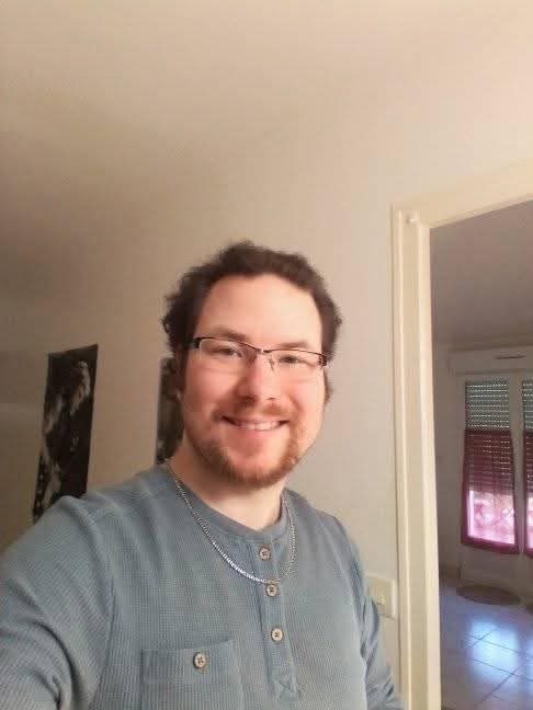 Profil de Yllan, 23 ans, Annonce gay à Rochefort (Namur)