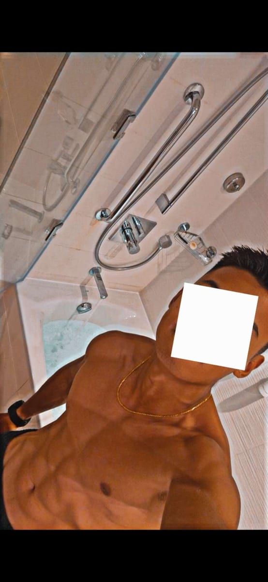 Jovan - Annonce gay à Waimes Profil de Jovan, 34 ans, Annonce gay à Waimes (Liège)