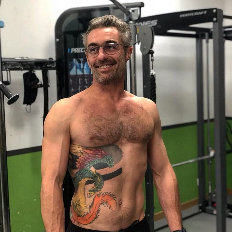 Lyes - Annonce gay à Seraing Profil de Lyes, 30 ans, Annonce gay à Seraing (Liège)