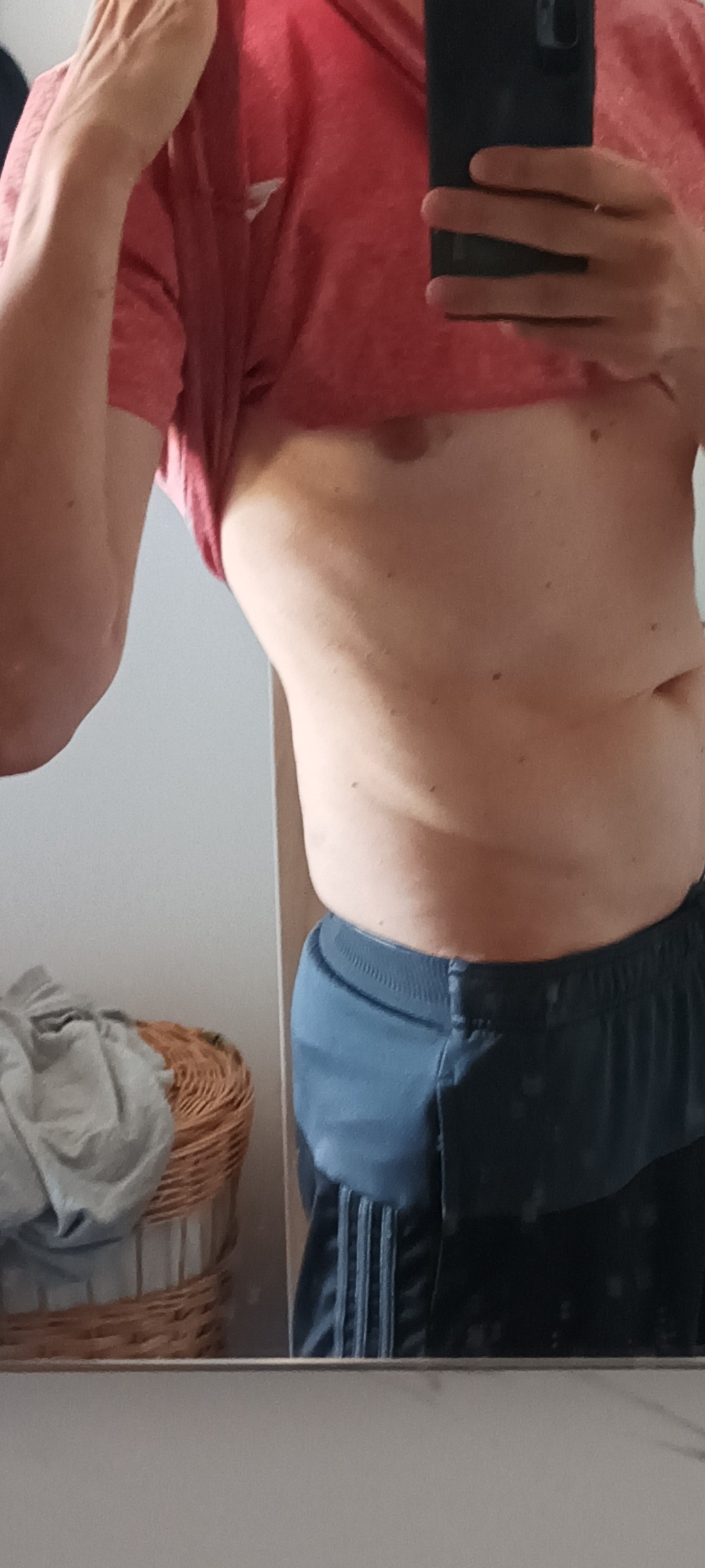 Ciaran - Annonce gay à Saint-Vith Profil de Ciaran, 33 ans, Annonce gay à Saint-Vith (Liège)