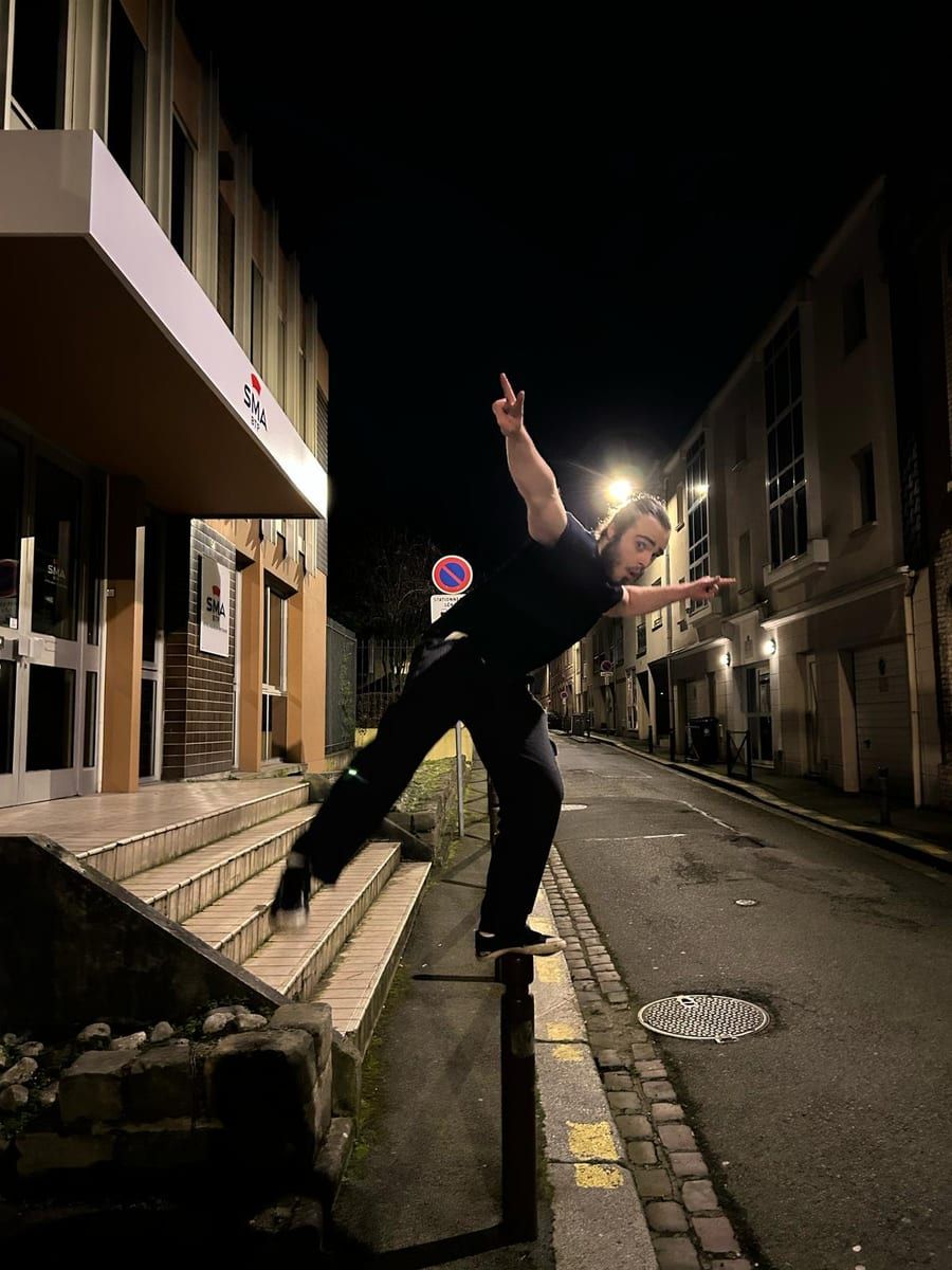 Suny - Annonce gay à Chiny Profil de Suny, 45 ans, Annonce gay à Chiny (Luxembourg)