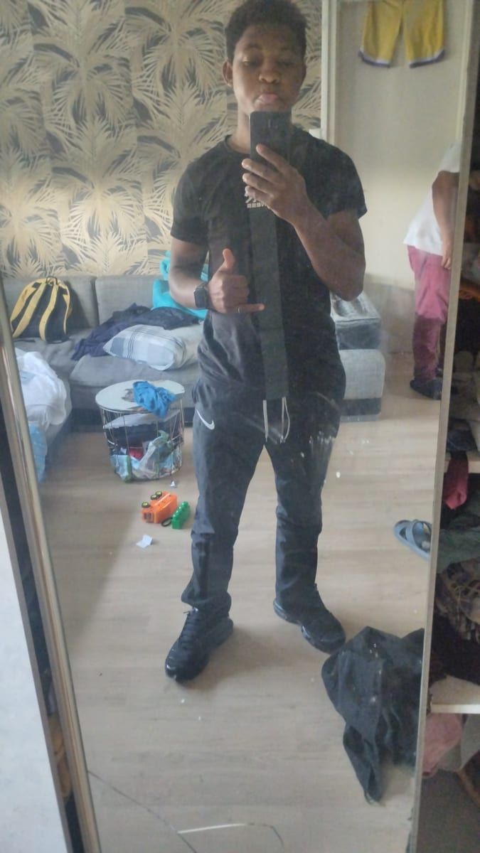 Profil de Jiovanni, 38 ans, Annonce gay à Ohey (Namur)