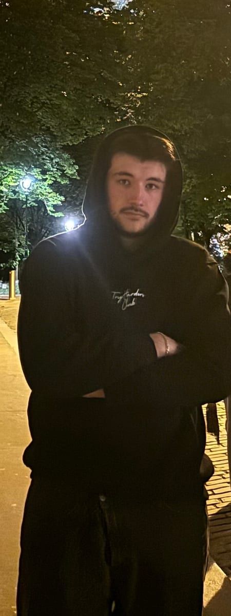 Ted - Annonce gay à Tintigny Profil de Ted, 23 ans, Annonce gay à Tintigny (Luxembourg)