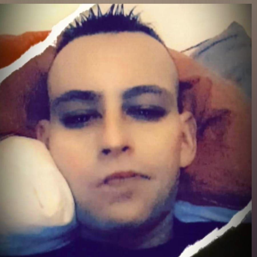 Mylhan - Annonce gay à Nassogne Profil de Mylhan, 25 ans, Annonce gay à Nassogne (Luxembourg)