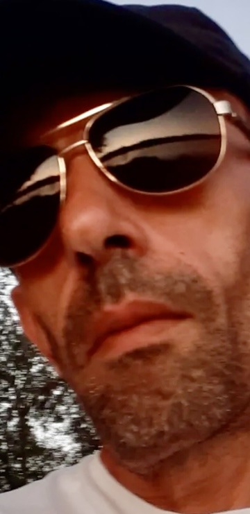 Profil de Elhad, 38 ans, Annonce gay à Estaimpuis (Hainaut)