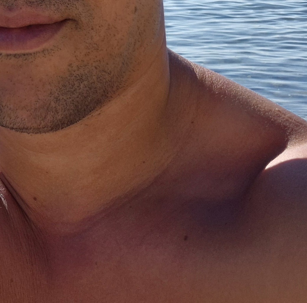 Joanes - Annonce gay à Pecq Profil de Joanes, 30 ans, Annonce gay à Pecq (Hainaut)