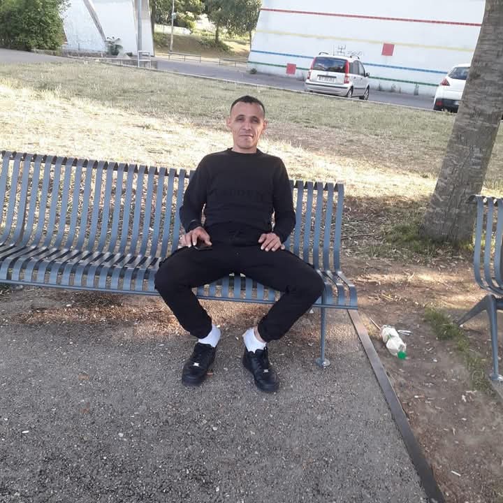 Profil de Estevan, 38 ans, Annonce gay à Lessines (Hainaut)