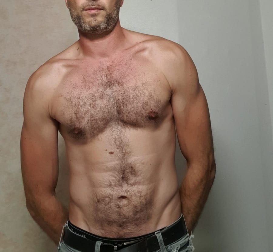 Maelik - Annonce gay à Woluwe-Saint-Pierre Profil de Maelik, 32 ans, Annonce gay à Woluwe-Saint-Pierre (Bruxelles-Capitale)