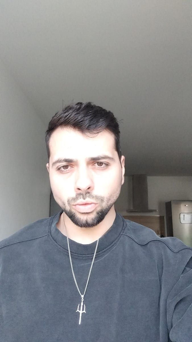 Watson - Annonce gay à Yvoir Profil de Watson, 33 ans, Annonce gay à Yvoir (Namur)