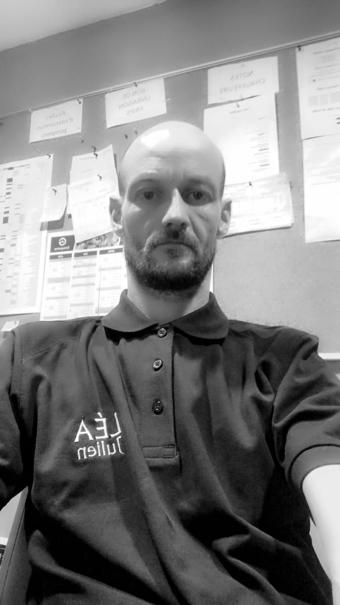 Jules - Annonce gay à Floreffe Profil de Jules, 40 ans, Annonce gay à Floreffe (Namur)