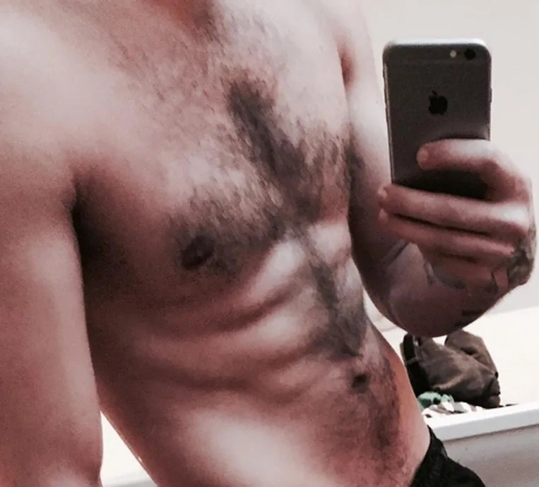 Profil de Ennemond, 31 ans, Annonce gay à Tubize (Brabant wallon)