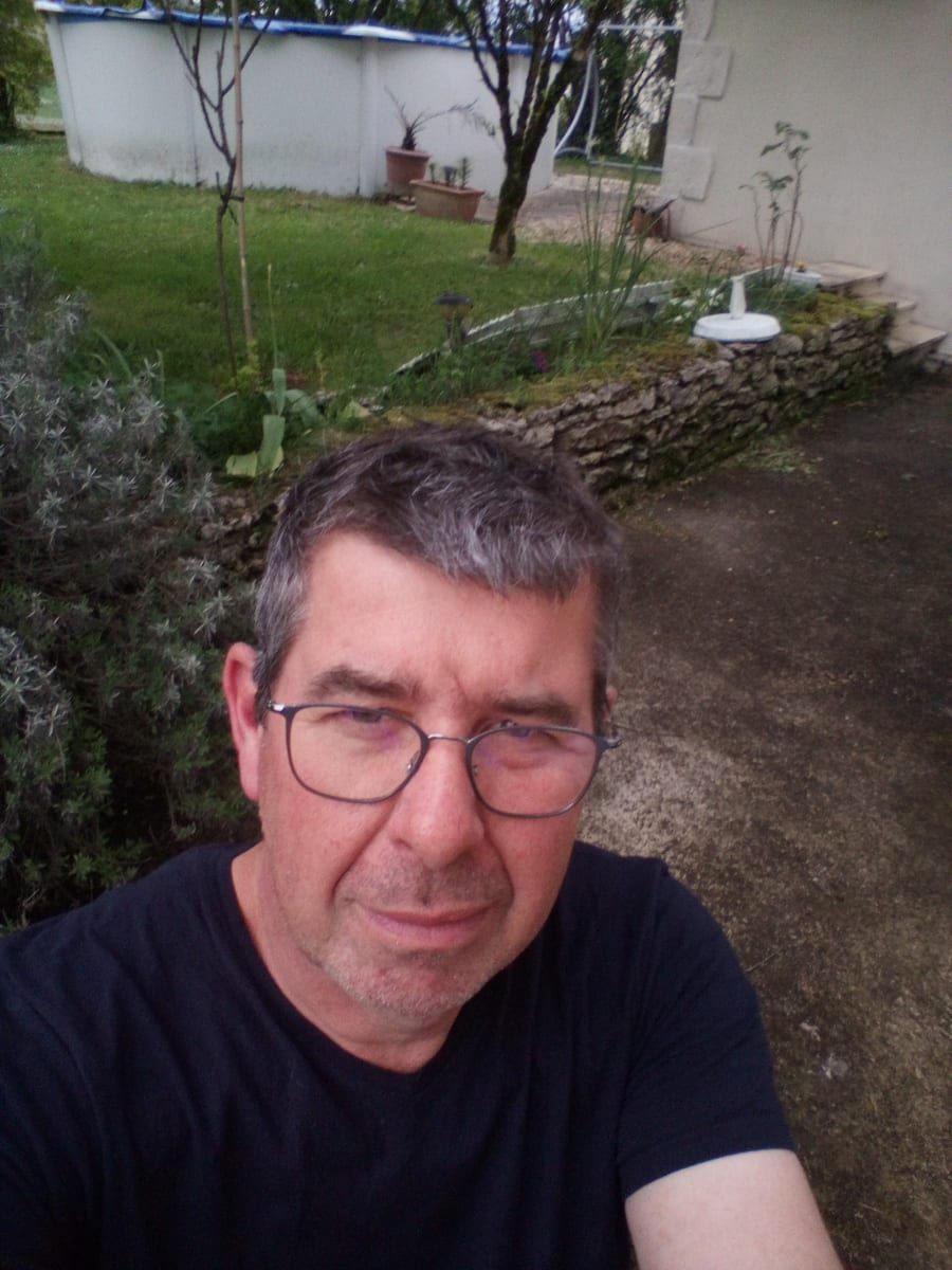 Nathan - Annonce gay à Auderghem Profil de Nathan, 27 ans, Annonce gay à Auderghem (Bruxelles-Capitale)