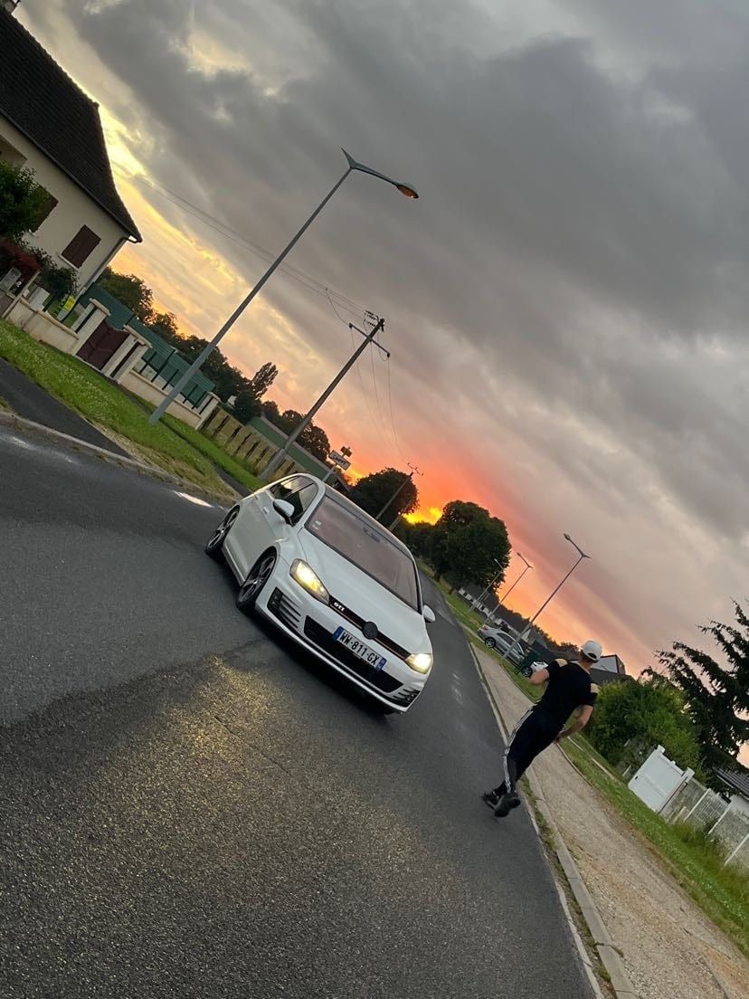Eddi - Annonce gay à Chastre Profil de Eddi, 34 ans, Annonce gay à Chastre (Brabant wallon)