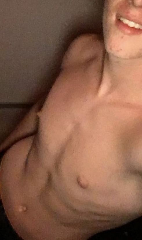 Ximun - Annonce gay à Baelen Profil de Ximun, 31 ans, Annonce gay à Baelen (Liège)