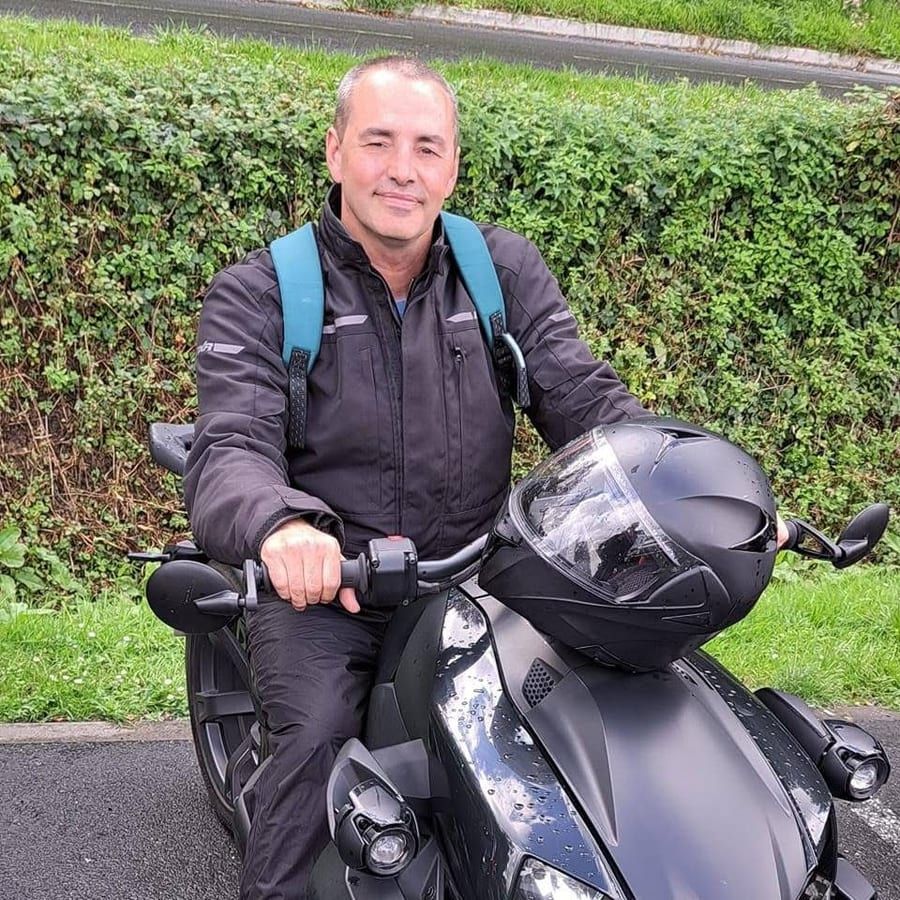 Cheun - Annonce gay à Walcourt Profil de Cheun, 29 ans, Annonce gay à Walcourt (Namur)