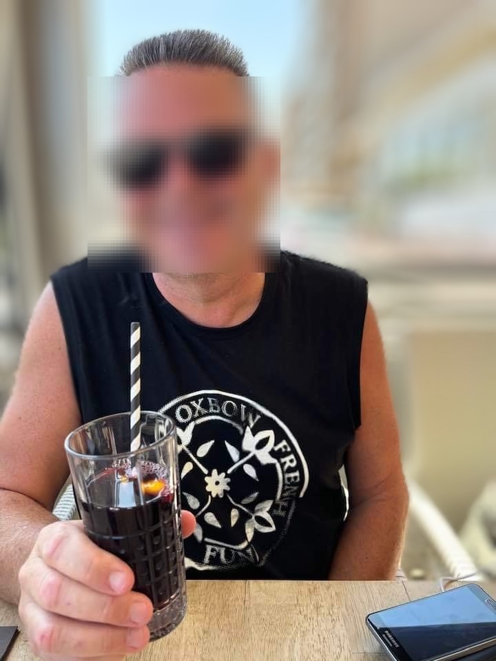 Mewenn - Annonce gay à Florennes Profil de Mewenn, 23 ans, Annonce gay à Florennes (Namur)