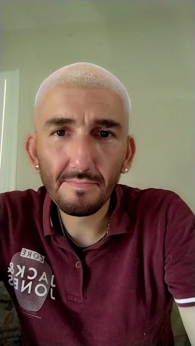 Jiyan - Annonce gay à Eupen Profil de Jiyan, 31 ans, Annonce gay à Eupen (Liège)