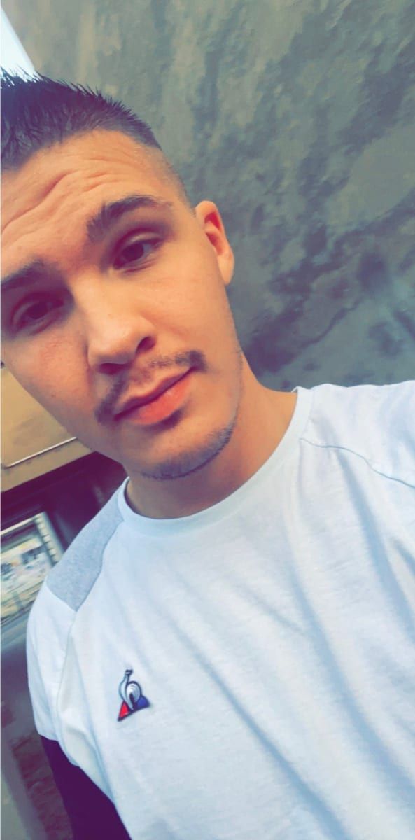 Cid - Annonce gay à Floreffe Profil de Cid, 34 ans, Annonce gay à Floreffe (Namur)