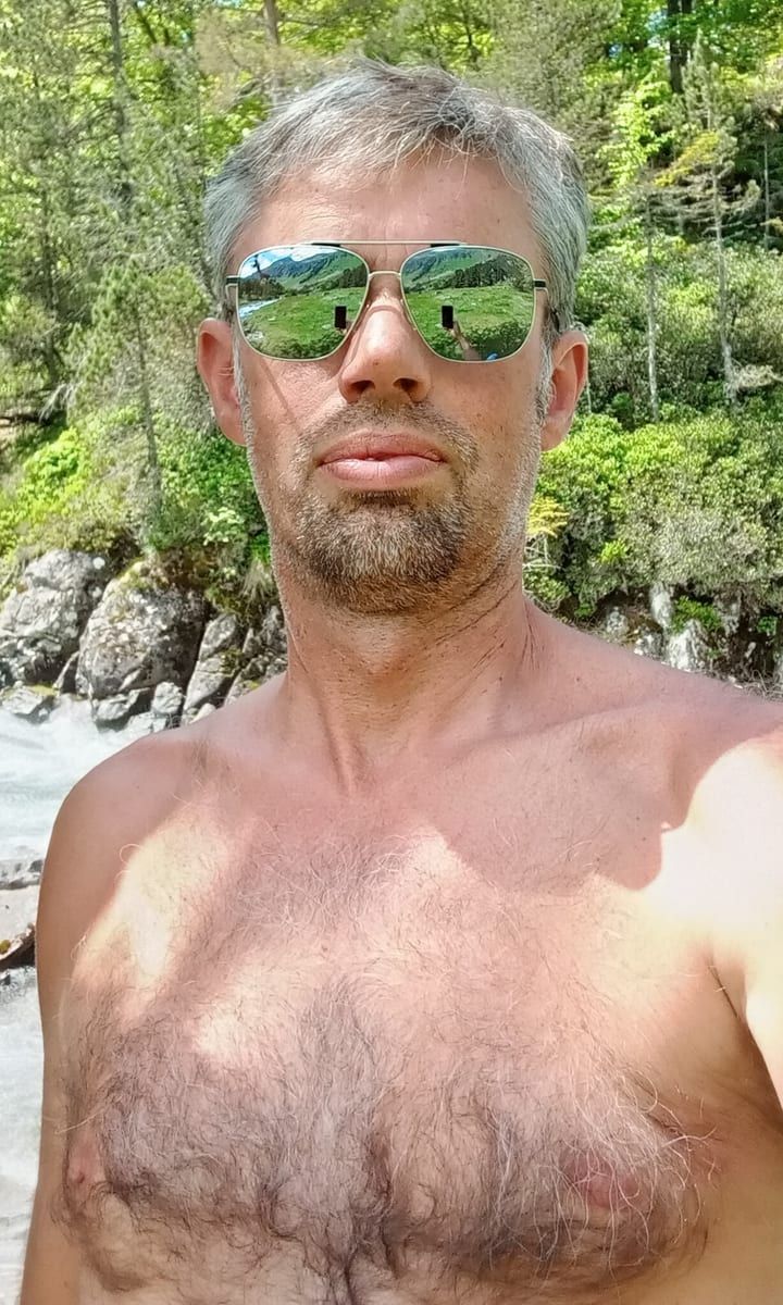 Lauric - Annonce gay à Donceel Profil de Lauric, 29 ans, Annonce gay à Donceel (Liège)