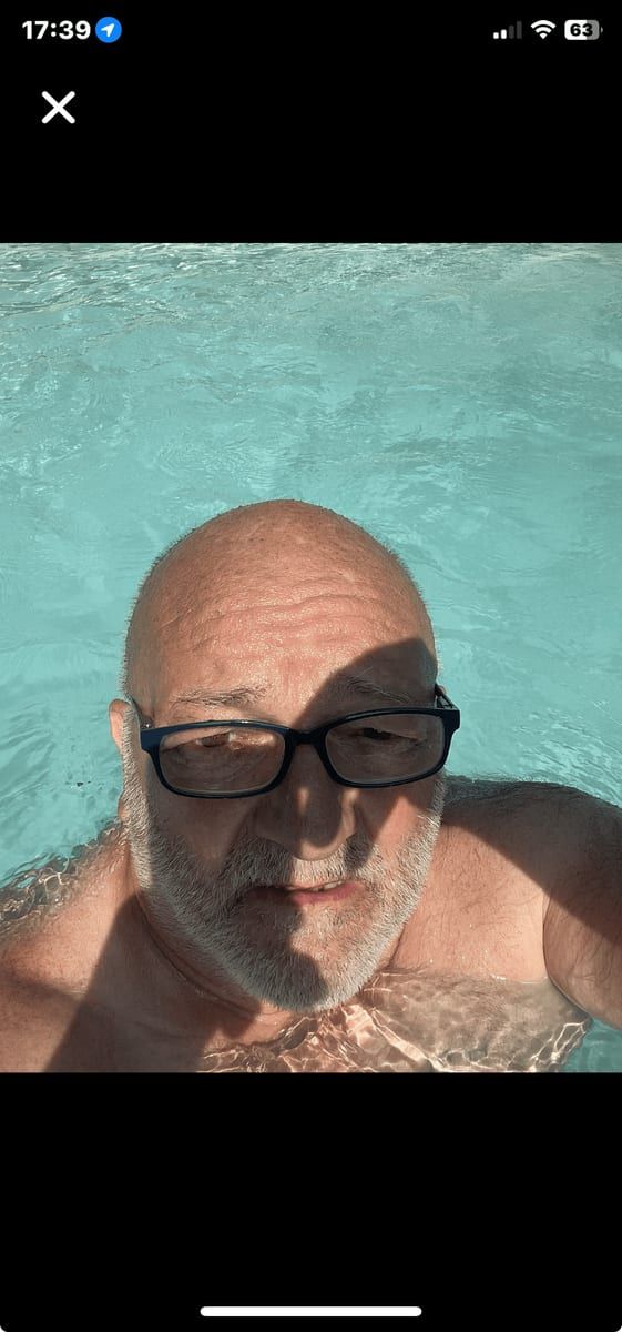 Fausto - Annonce gay à Amay Profil de Fausto, 42 ans, Annonce gay à Amay (Liège)