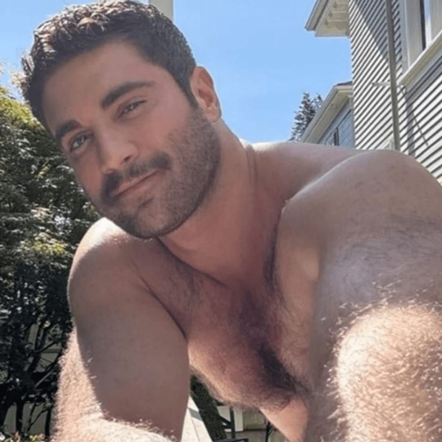 Yekta - Annonce gay à Verviers Profil de Yekta, 25 ans, Annonce gay à Verviers (Liège)