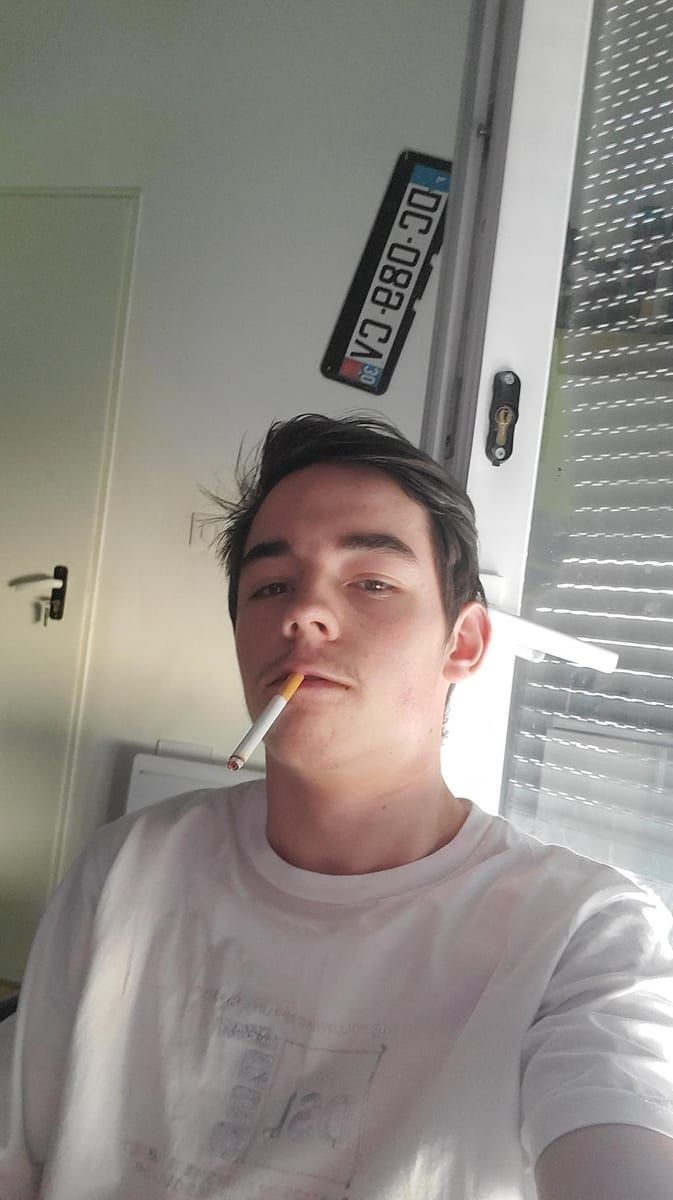 Nahuel - Annonce gay à Pecq Profil de Nahuel, 31 ans, Annonce gay à Pecq (Hainaut)