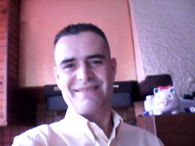 Achrafe - Annonce gay à Amblève Profil de Achrafe, 27 ans, Annonce gay à Amblève (Liège)