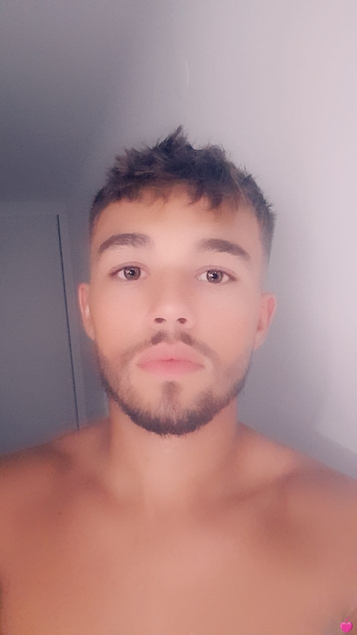 Yamine - Annonce gay à Oreye Profil de Yamine, 28 ans, Annonce gay à Oreye (Liège)